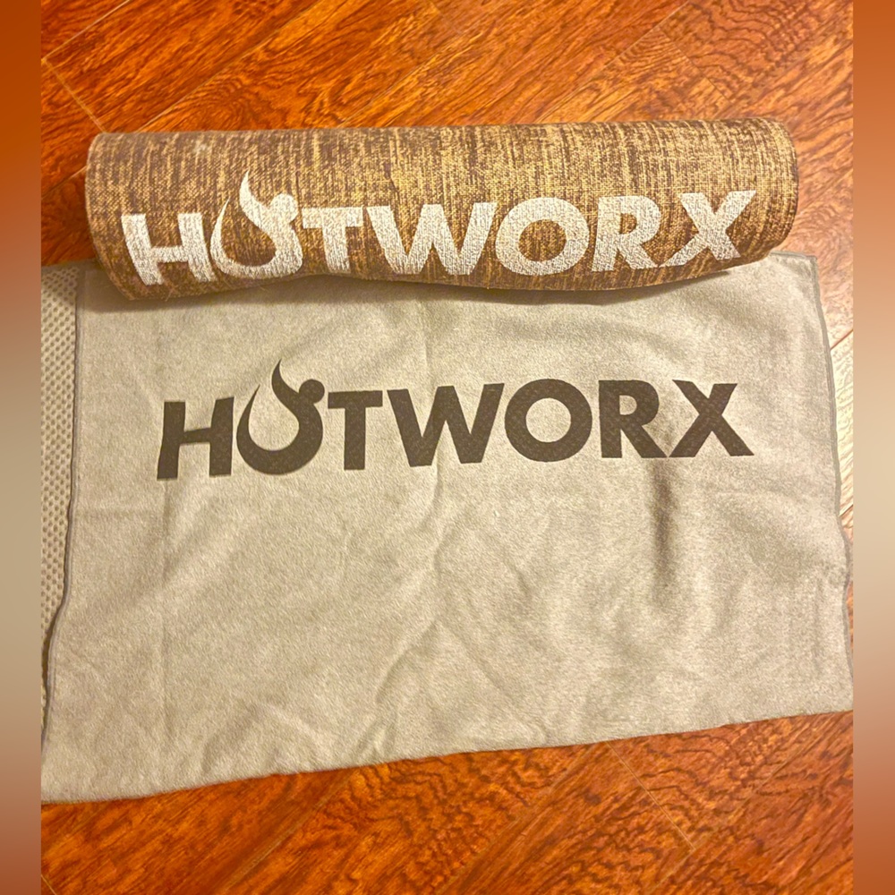 HOTWORX yoga mat & towel